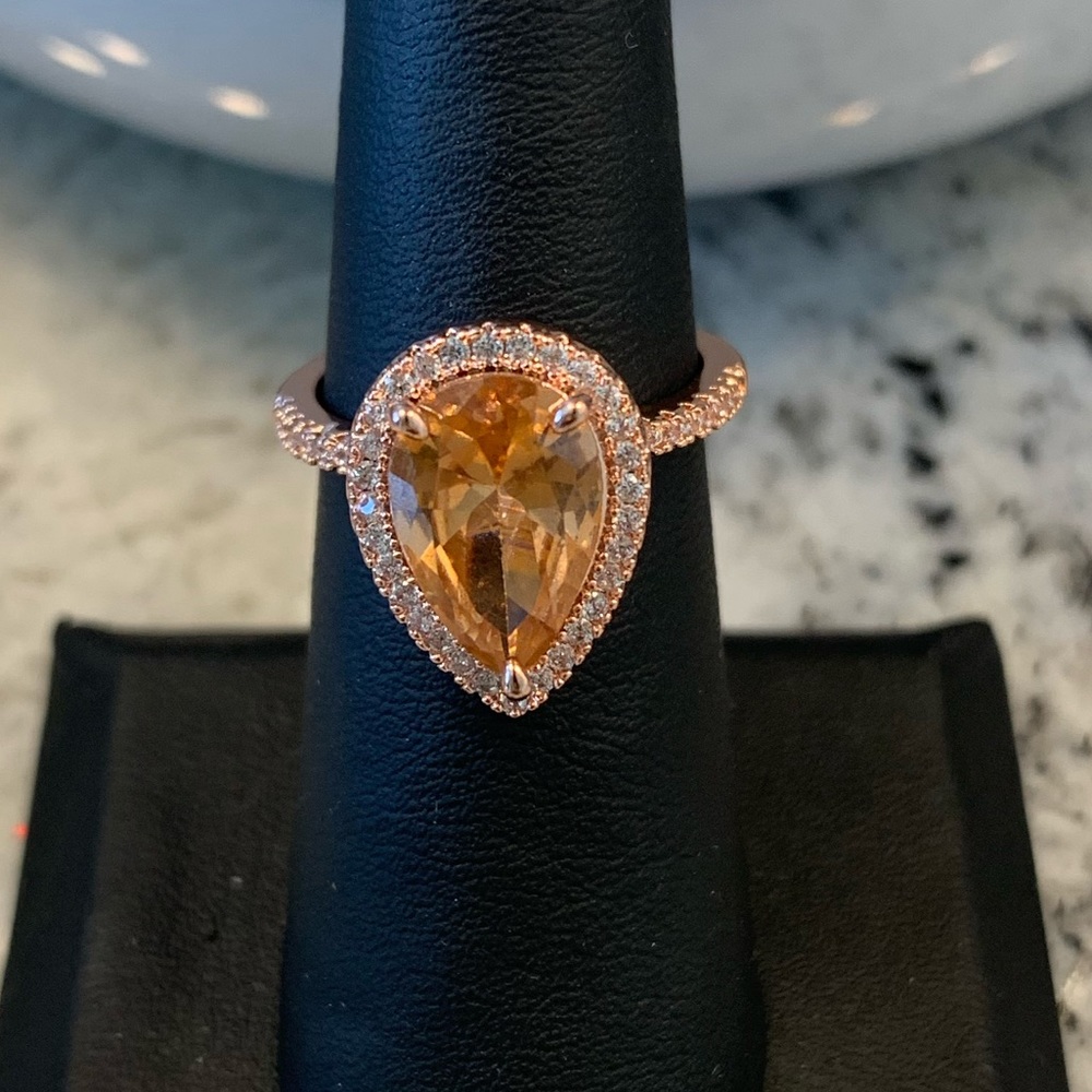 Pear Shaped Gem Ring 💎
